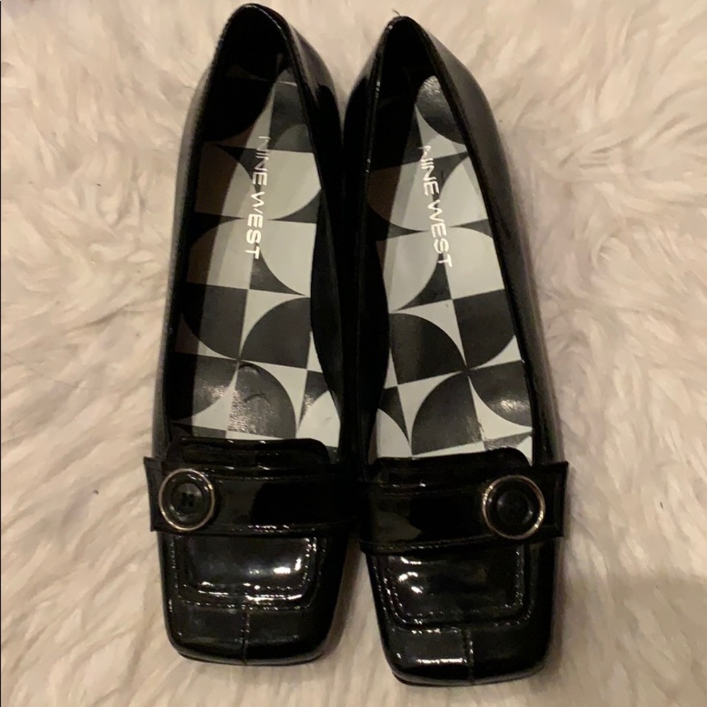Nine West black shoes